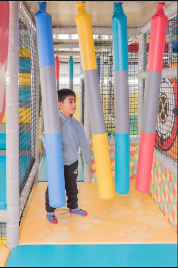 Indoor Winter Activities in Mississauga: How Jumbaloo Helps Kids Stay Active All Winter 1 Indoor Winter Activities in Mississauga Parents Will Love