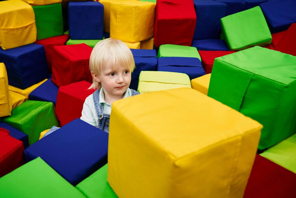 From Outdoor Events to Indoor Play: How to Plan a Flexible Summer Day in Mississauga 2 maxim tolchinskiy rEgqV3LwsM unsplash 1 1024x683 1